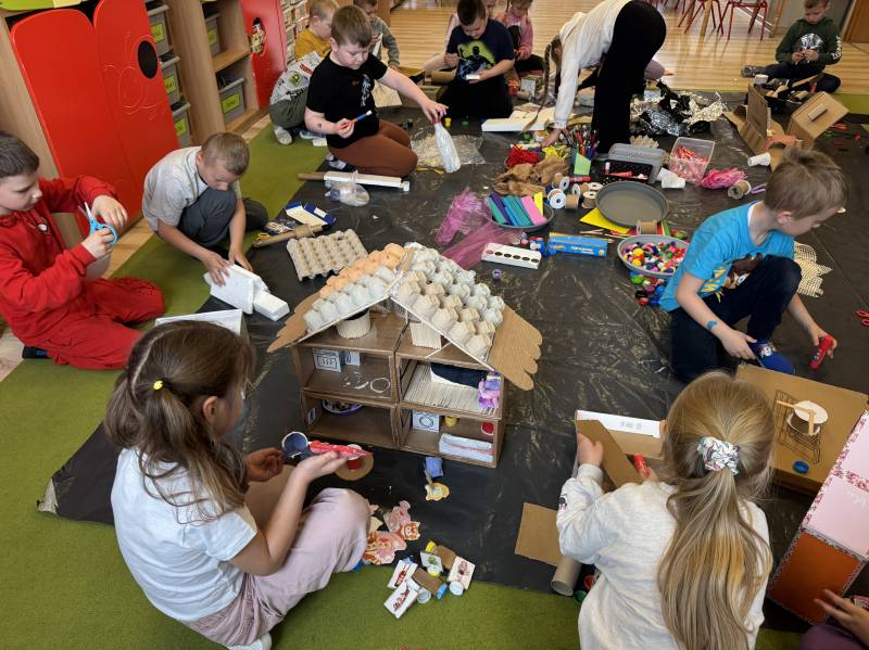 Dzień Ziemi - ekozabawki w Akademii Malucha